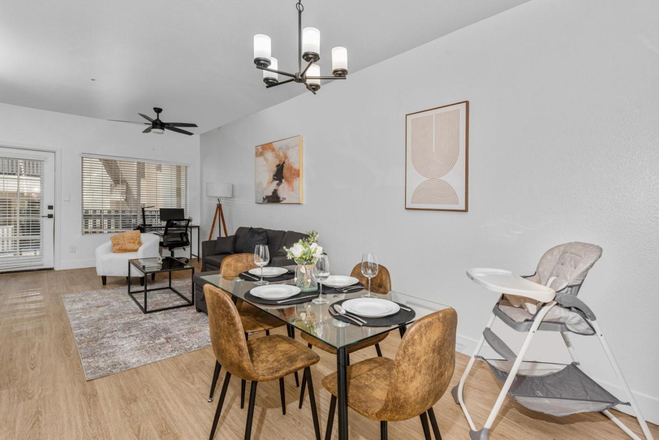 Charming 2br-pool, Yoga Rm, Gym, Cabanas, Bbqprkng Apartment *